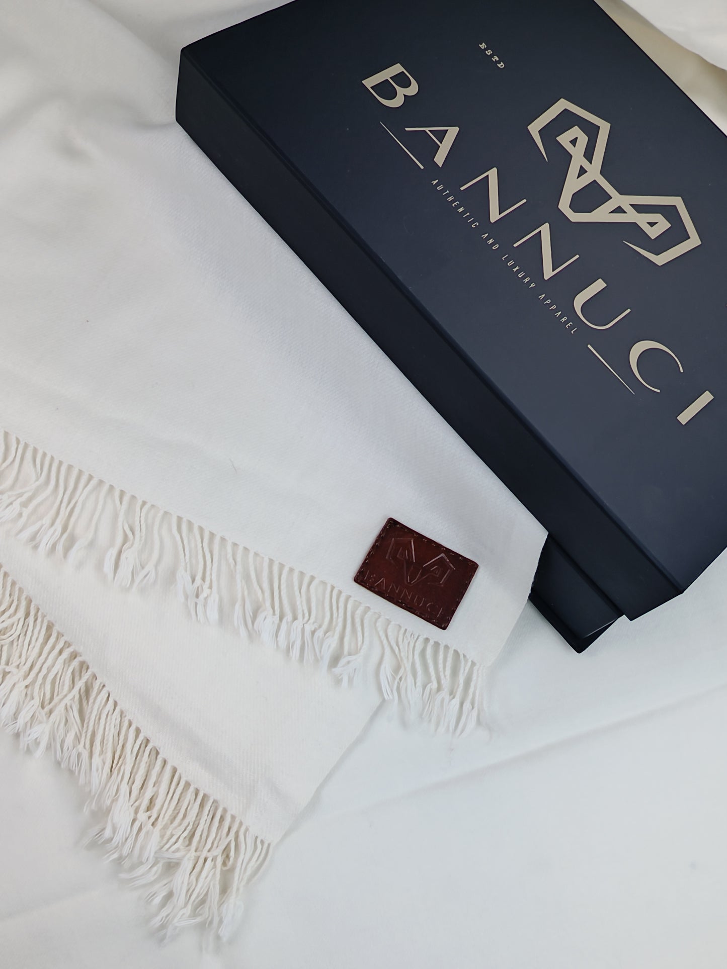 Premium Quality Off-white Woolen Blend Shawl