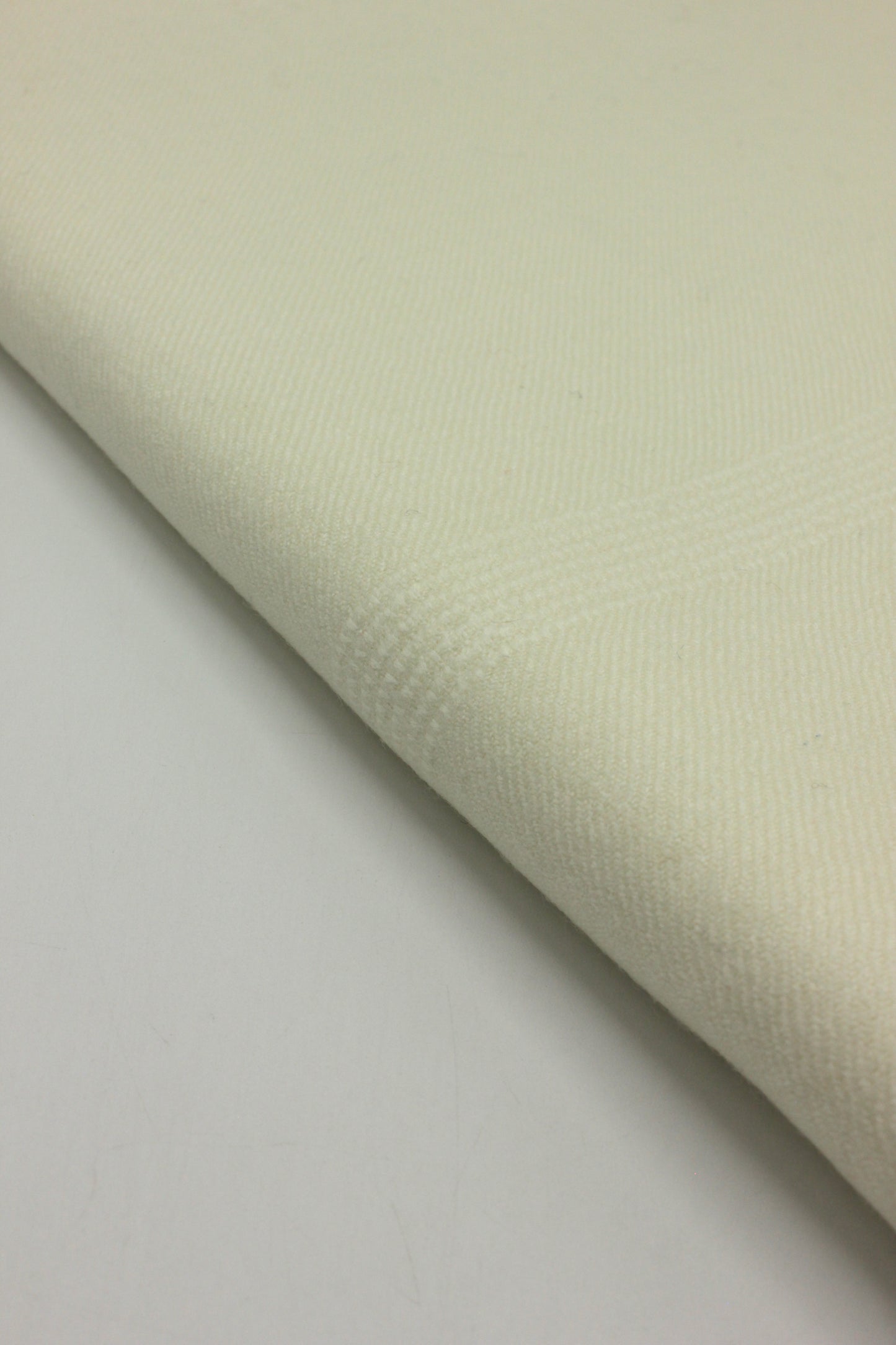 Premium Quality Plain Double Fiber Off White Pure Woolen Shawl