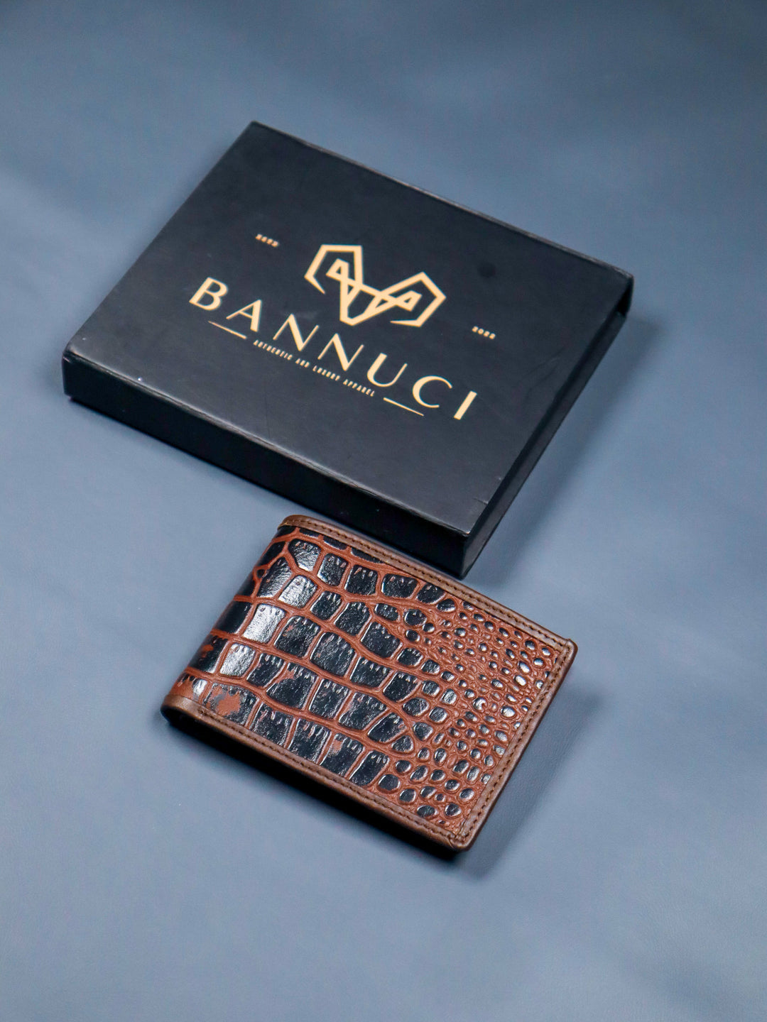 Bifold Crocodile Skin Themed Leather Wallet