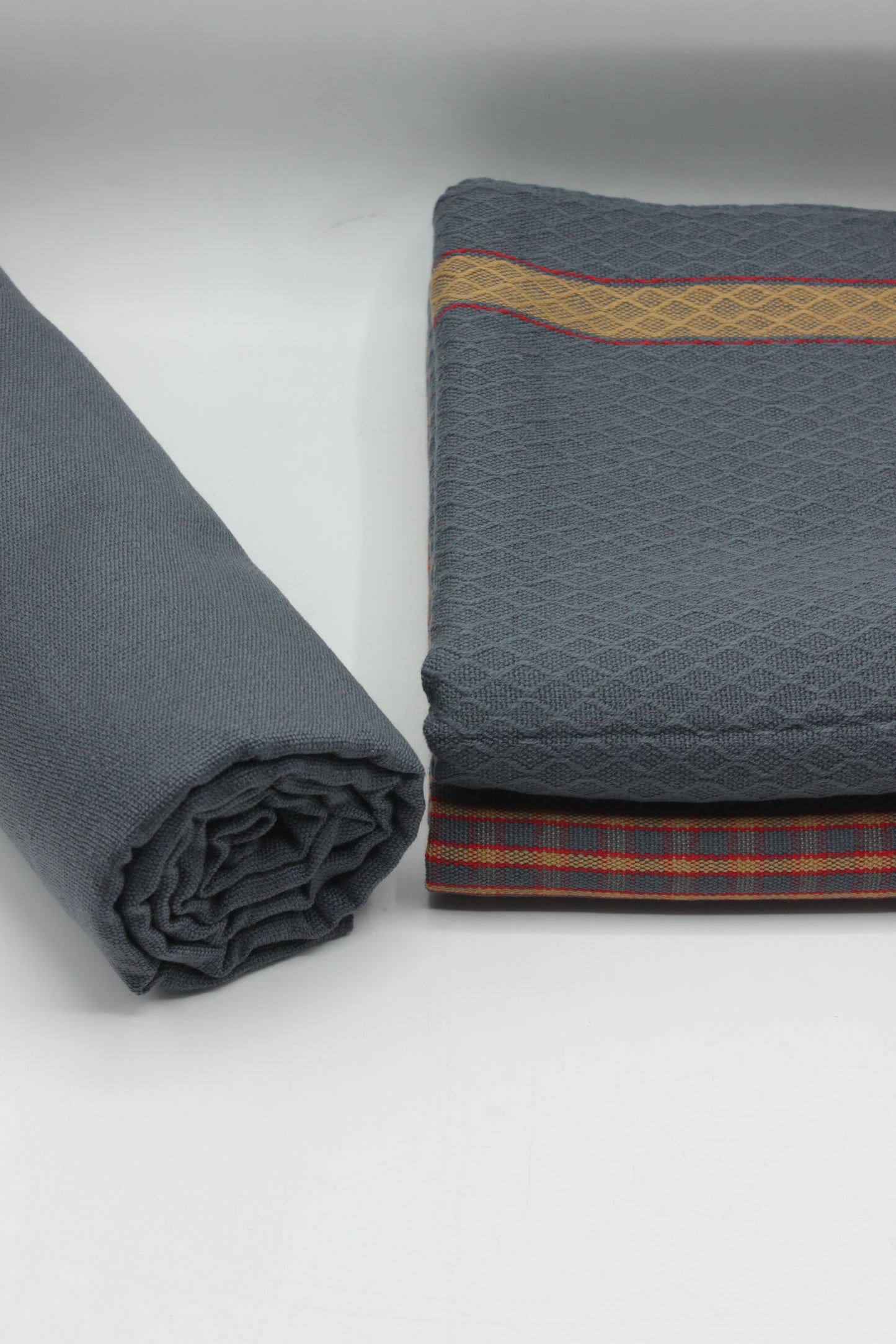 PREMIUM QUALITY GRAY WITH RED PATTERN UNSTITCHED PURE WOOLEN SUIT FOR WOMEN