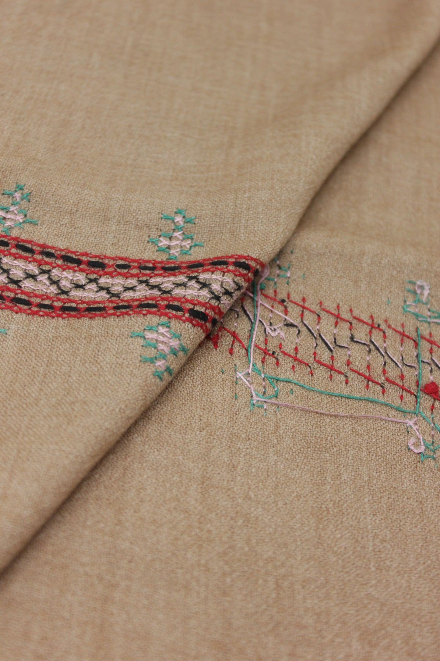 PREMIUM QUALITY LIGHT PINK HAND  EMBROIDERY WOOLEN SHAWL FOR WOMEN