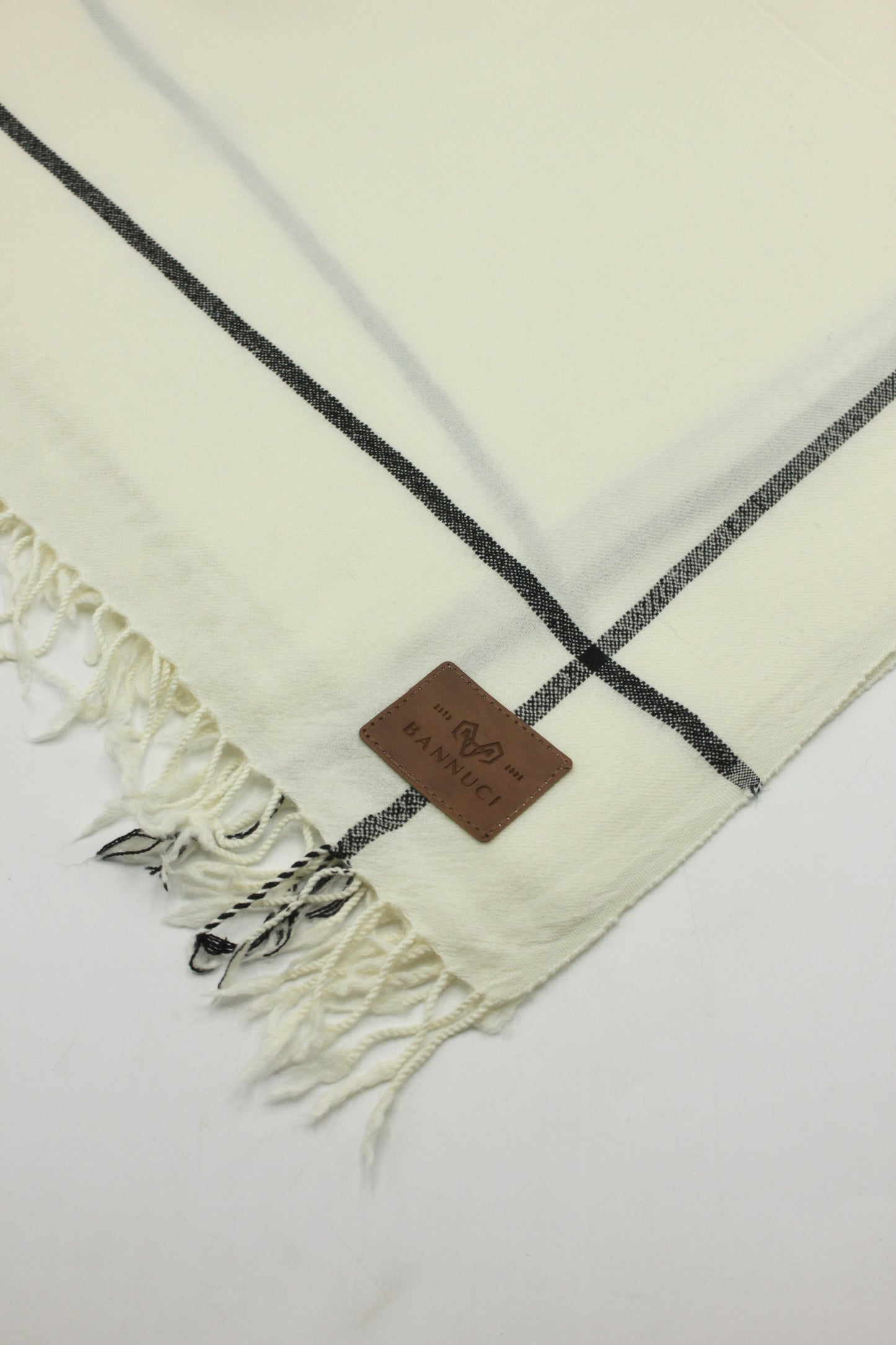 Premium Quality Off White Black Border Pure Woolen Shawl By Bannuci