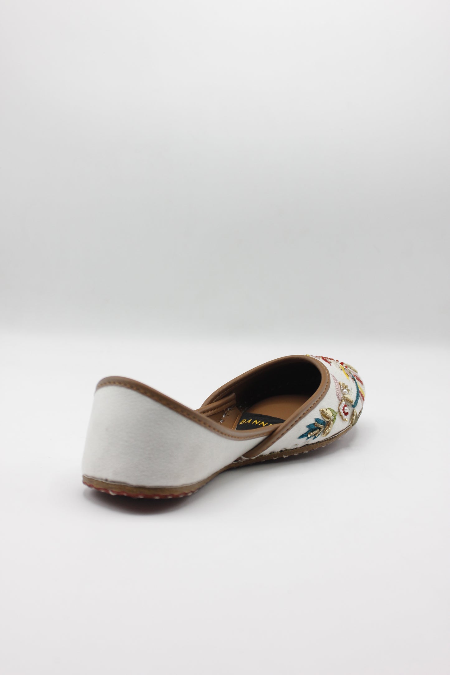 Premium Quality White Multi Color Embroidered Khussas